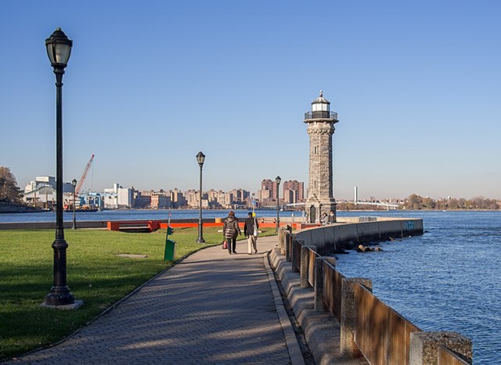 Blackwell Island Light